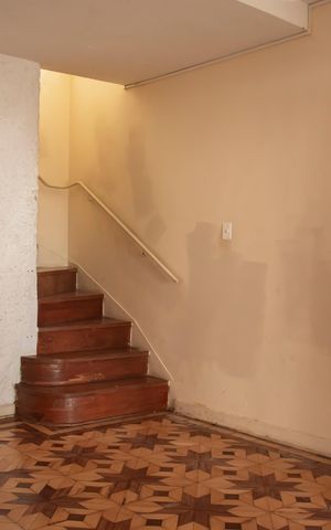 Casa à venda com 140m², 3 quartos e 2 vagasSala
