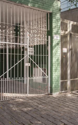 Casa à venda com 140m², 3 quartos e 2 vagasFrente