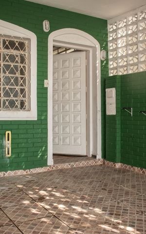Casa à venda com 140m², 3 quartos e 2 vagasGaragem