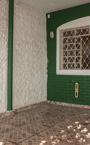 Casa à venda com 140m², 3 quartos e 2 vagasGaragem