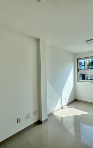 Apartamento à venda com 194m², 3 quartos e 2 vagas Apartamento à venda com 194m², 3 quartos e 2 vagasSuíte 2