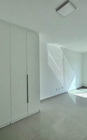 Apartamento à venda com 194m², 3 quartos e 2 vagas Apartamento à venda com 194m², 3 quartos e 2 vagasSuíte 3
