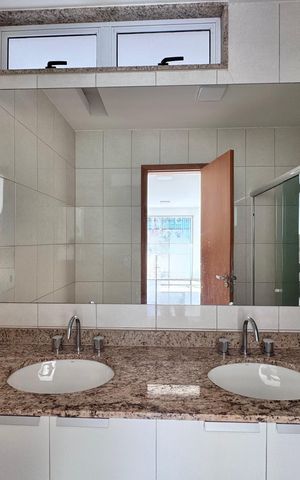 Apartamento à venda com 194m², 3 quartos e 2 vagas Apartamento à venda com 194m², 3 quartos e 2 vagasBanheiro da Suíte 3