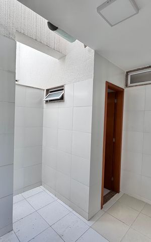 Apartamento à venda com 194m², 3 quartos e 2 vagas Apartamento à venda com 194m², 3 quartos e 2 vagasÁrea de Serviço