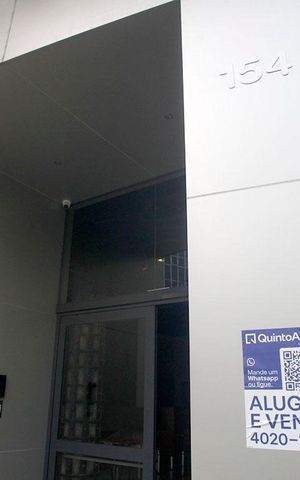 Studio à venda com 28m², 1 quarto e 1 vagaPlaquinha