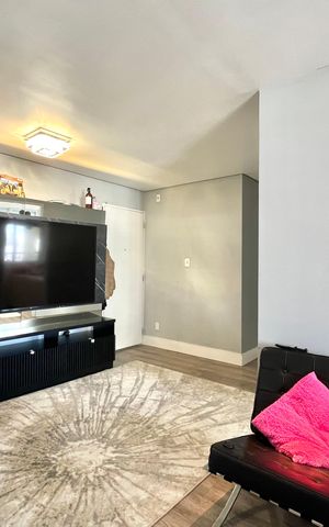 Apartamento para alugar com 100m², 3 quartos e 2 vagas Apartamento para alugar com 100m², 3 quartos e 2 vagasSala