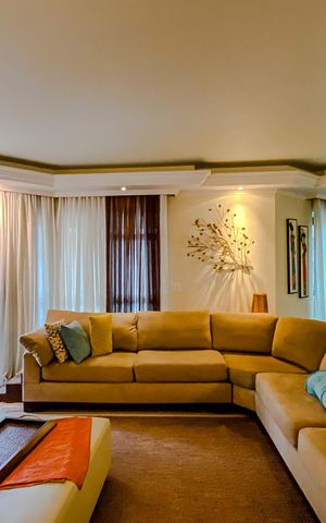 Apartamento para alugar com 223m², 3 quartos e 3 vagasSala