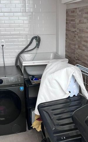 Apartamento à venda com 122m², 3 quartos e 2 vagas Apartamento à venda com 122m², 3 quartos e 2 vagasÁrea de Serviço