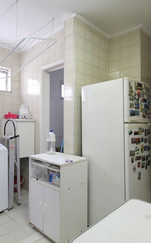Apartamento à venda com 80m², 2 quartos e sem vagaCozinha e Área de Serviço