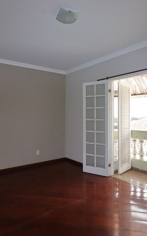 Casa à venda com 240m², 3 quartos e 5 vagasQuarto 1