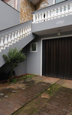Casa à venda com 240m², 3 quartos e 5 vagasEntrada da Garagem