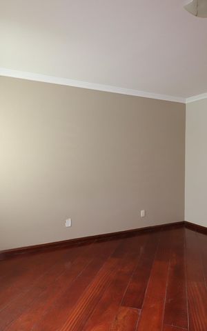 Casa à venda com 240m², 3 quartos e 5 vagasQuarto 2