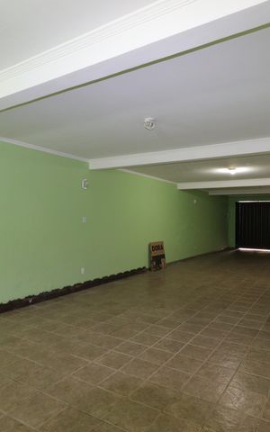 Casa à venda com 240m², 3 quartos e 5 vagasGaragem