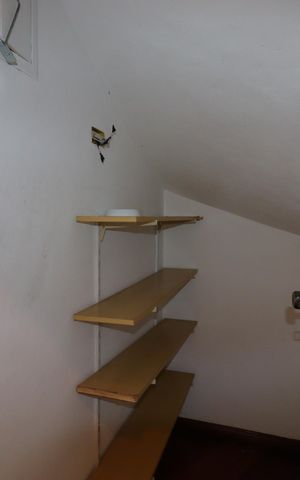 Casa à venda com 240m², 3 quartos e 5 vagasDespensa