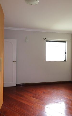Casa à venda com 240m², 3 quartos e 5 vagasQuarto 2