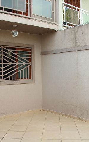 Casa à venda com 125m², 3 quartos e 2 vagasGaragem