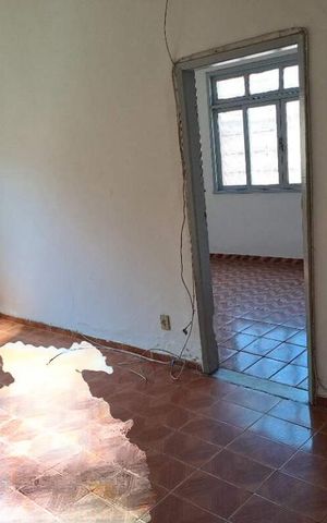 Casa à venda com 235m², 8 quartos e 1 vaga