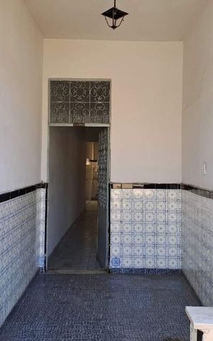 Casa à venda com 235m², 8 quartos e 1 vaga