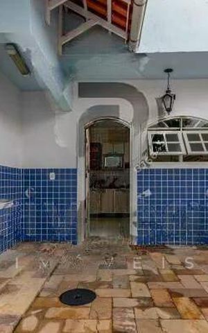Casa à venda com 189m², 4 quartos e 2 vagas