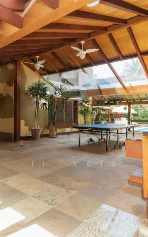 Casa à venda com 1005m², 5 quartos e 12 vagas