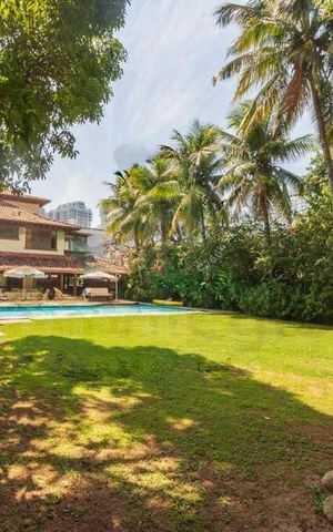 Casa à venda com 1005m², 5 quartos e 12 vagas