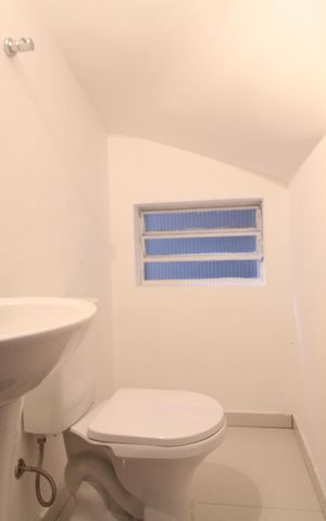 Casa à venda com 176m², 3 quartos e 2 vagasLavabo