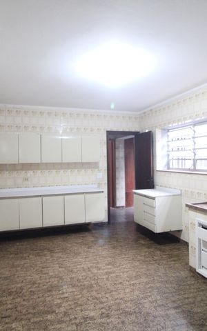 Casa à venda com 176m², 3 quartos e 2 vagasCozinha