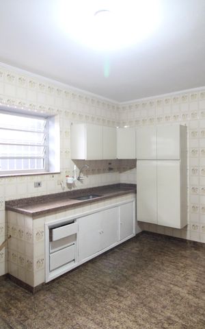 Casa à venda com 176m², 3 quartos e 2 vagasCozinha