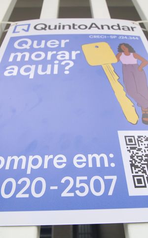 Casa à venda com 176m², 3 quartos e 2 vagasPlaca