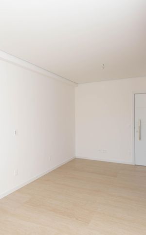 Apartamento à venda com 74m², 3 quartos e 2 vagas Apartamento à venda com 74m², 3 quartos e 2 vagasSala