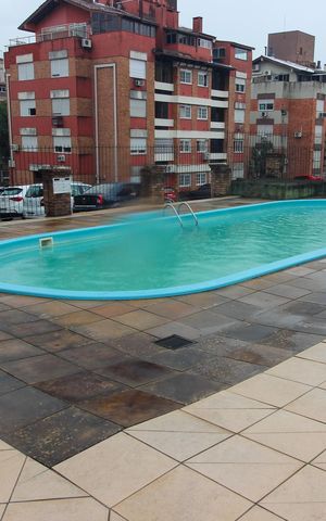 Apartamento à venda com 111m², 2 quartos e 1 vaga Apartamento à venda com 111m², 2 quartos e 1 vagaÁrea comum - Piscina