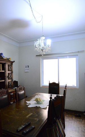 Casa à venda com 392m², 3 quartos e 3 vagasSala