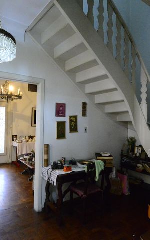 Casa à venda com 392m², 3 quartos e 3 vagasSala
