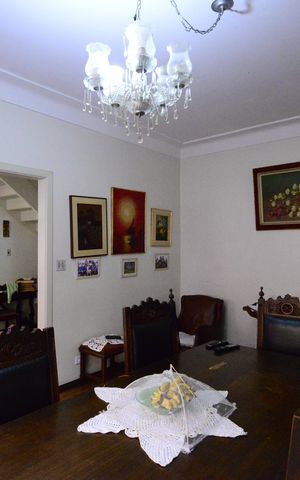 Casa à venda com 392m², 3 quartos e 3 vagasSala