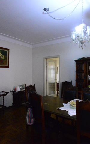 Casa à venda com 392m², 3 quartos e 3 vagasSala