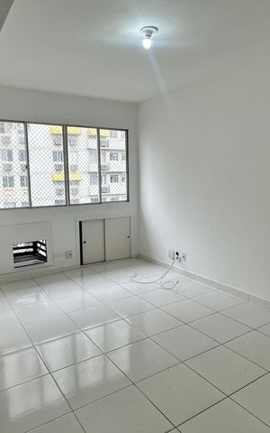 Apartamento à venda com 60m², 2 quartos e 1 vaga Apartamento à venda com 60m², 2 quartos e 1 vagaSala