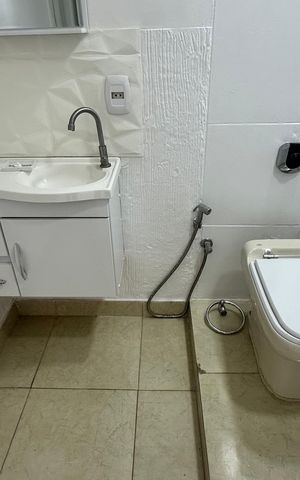 Apartamento à venda com 60m², 2 quartos e 1 vaga Apartamento à venda com 60m², 2 quartos e 1 vagaBanheiro Social