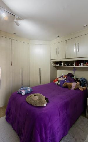 Casa à venda com 300m², 4 quartos e 2 vagas Casa à venda com 300m², 4 quartos e 2 vagasQuarto 3