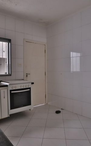Casa à venda com 90m², 2 quartos e 1 vaga Casa à venda com 90m², 2 quartos e 1 vagaCozinha
