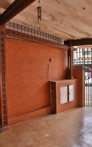 Casa à venda com 90m², 2 quartos e 1 vaga Casa à venda com 90m², 2 quartos e 1 vagaGaragem