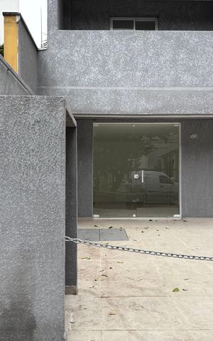 Studio para alugar com 21m², 1 quarto e sem vaga Studio para alugar com 21m², 1 quarto e sem vagaFachada + Placa