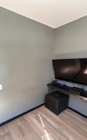 Apartamento para alugar com 42m², 2 quartos e sem vagaÁrea comum sala de vídeo