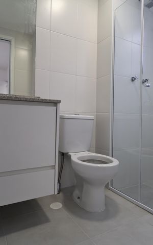 Apartamento para alugar com 64m², 2 quartos e 2 vagas Apartamento para alugar com 64m², 2 quartos e 2 vagasBanheiro da Suíte