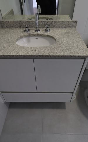 Apartamento para alugar com 64m², 2 quartos e 2 vagas Apartamento para alugar com 64m², 2 quartos e 2 vagasBanheiro da Suíte