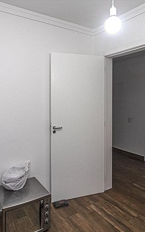 Casa à venda com 210m², 6 quartos e 2 vagas Casa à venda com 210m², 6 quartos e 2 vagasEscritório