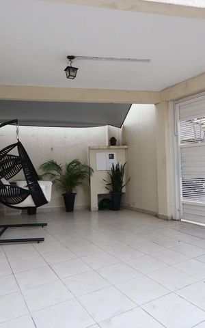 Casa à venda com 100m², 2 quartos e 3 vagasGaragem