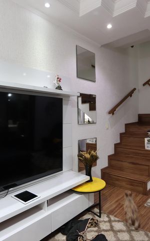 Casa à venda com 100m², 2 quartos e 3 vagasSala