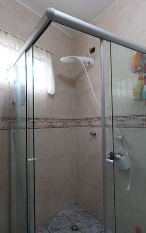 Casa à venda com 100m², 2 quartos e 3 vagasBanheiro