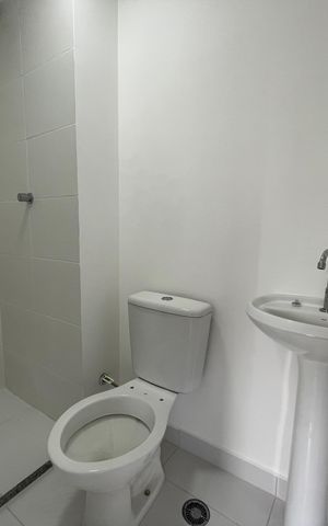 Apartamento para alugar com 33m², 2 quartos e sem vaga Apartamento para alugar com 33m², 2 quartos e sem vagaBanheiro Social