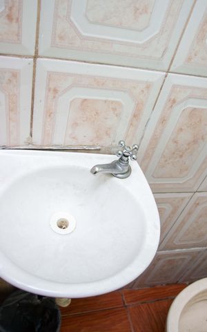 Casa à venda com 125m², 2 quartos e 2 vagasBanheiro 2